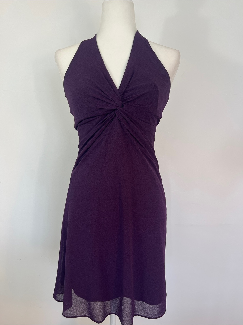 Laundry by Shelli Segal Sleeveless Twist-Front Halter Dress in Deep Purple